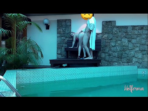 ❤️ Le patron invite la femme de chambre à la piscine, mais n'a pas pu résister à une chaude ️ Porno vk at fr.porno-flix.ru ️❤